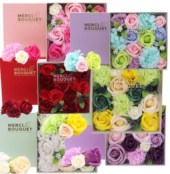 boîtes cadeaux carré de fleurs de savon