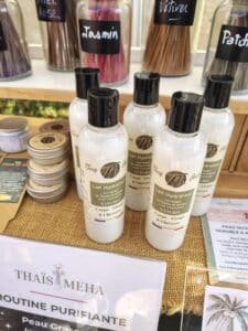 mise en avant lait corporel krismeha sur un marché