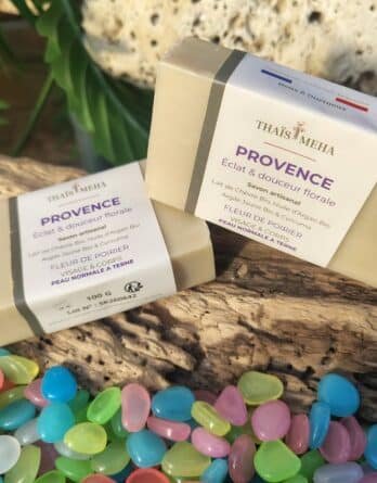 Savon artisanal Provence, au lait de chèvre bio et à l'huile d'argan bio parfum fleur de poirier